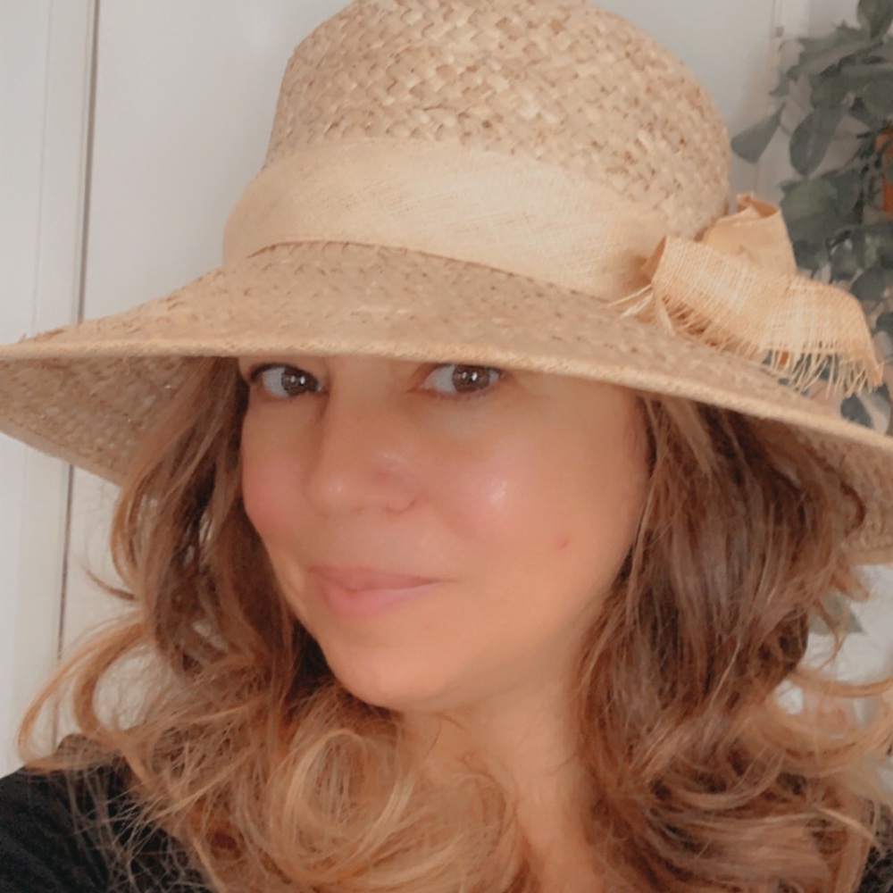 Classy and fashionable straw hat